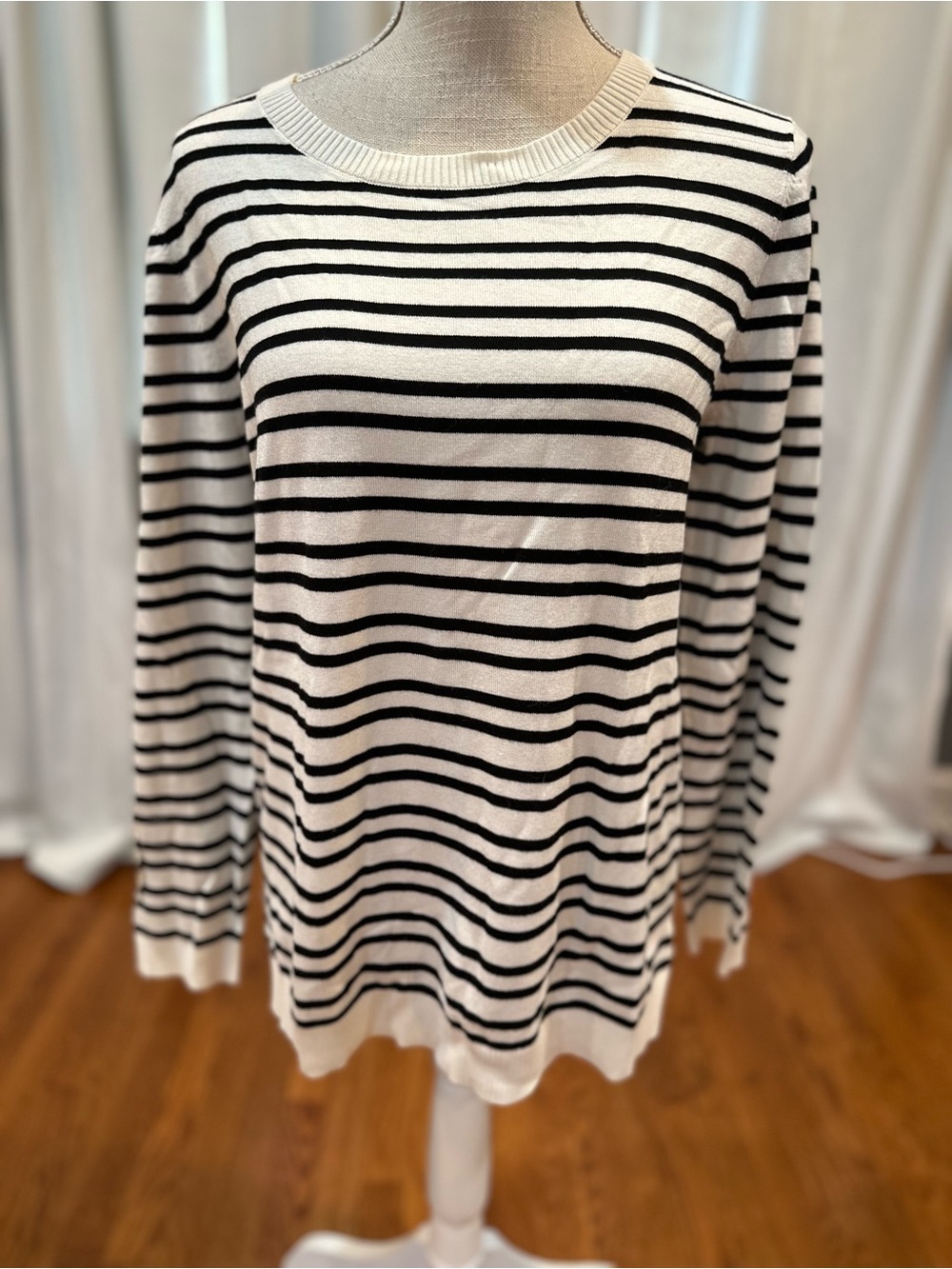 Market & Spruce Classic Black and White Striped Crewneck Sweater Top LP NWT